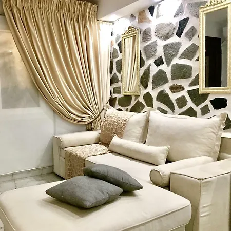 Modern Salon Tesalónica